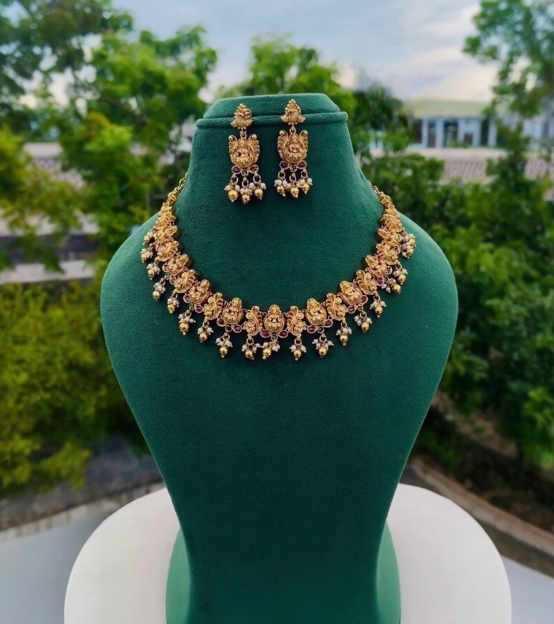 Brass Metal Unique Design Necklace Set