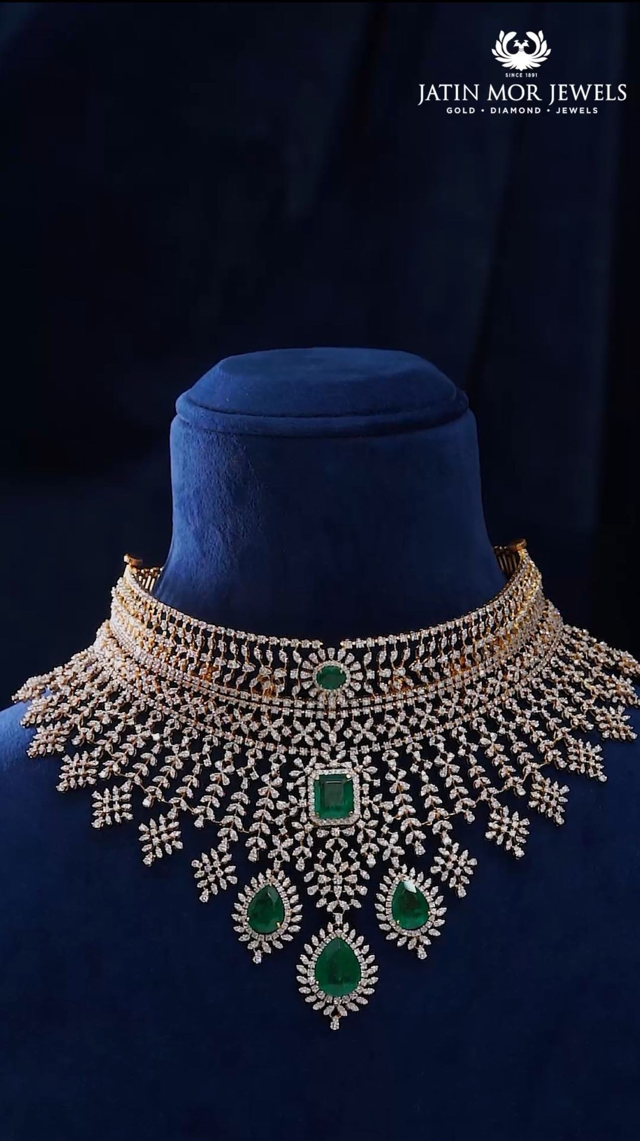 A Majestic Diamond Chocker