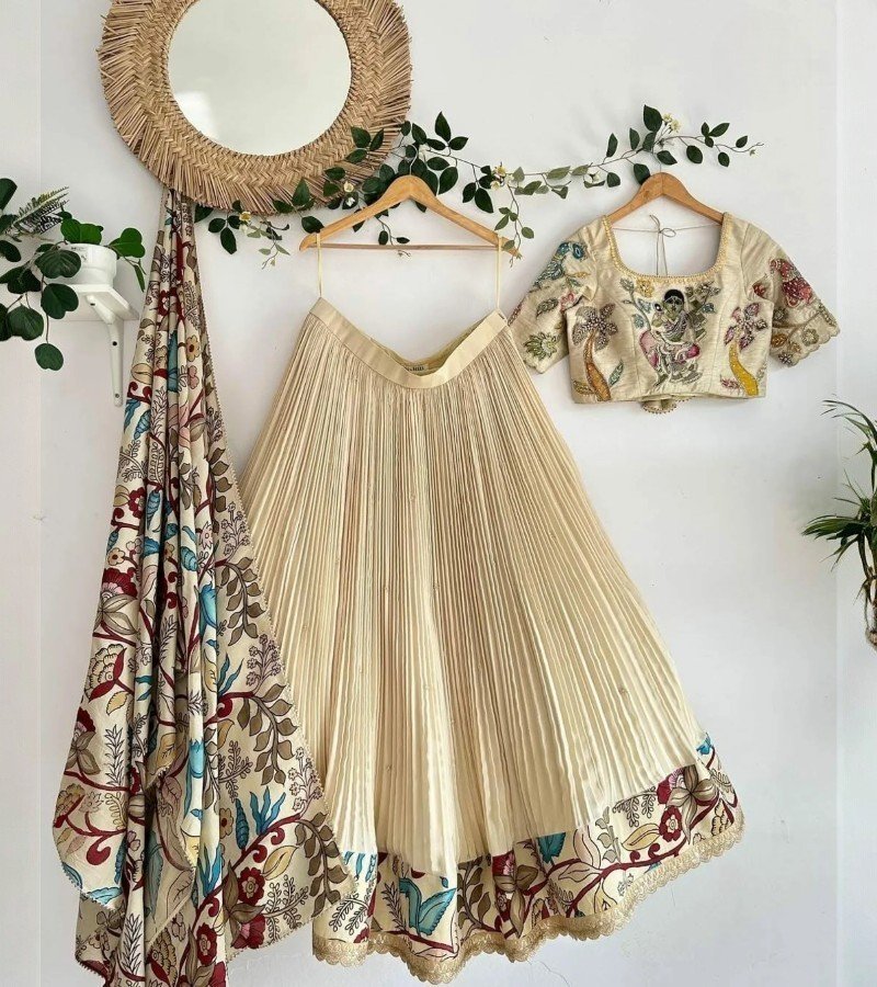 White and Gold Kalamkari Tissue Lehenga