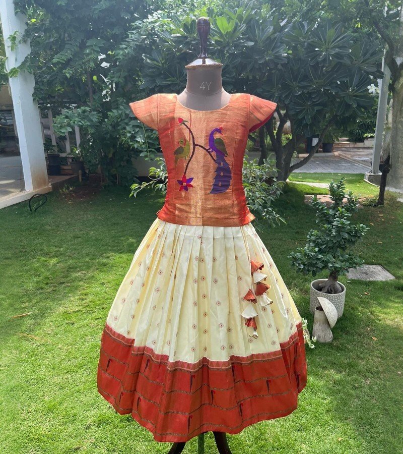 Kanchi Pattu Lehenga
