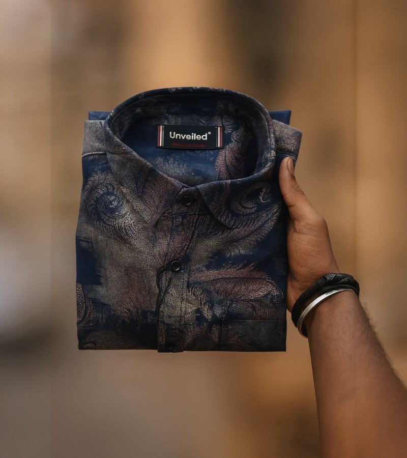 Men&#039;s Long-Sleeved Button-Down Shirt image 2