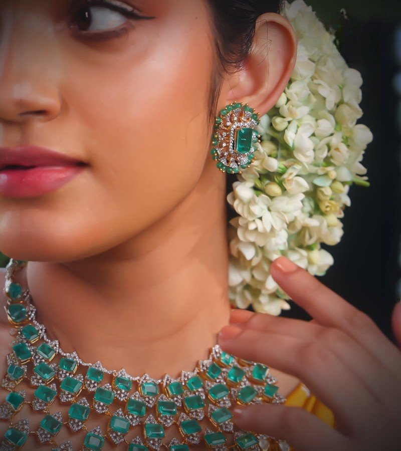 Emerald Diamond Necklace and Earrings Set