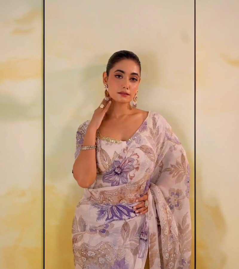 Floral Printed Organza Saree