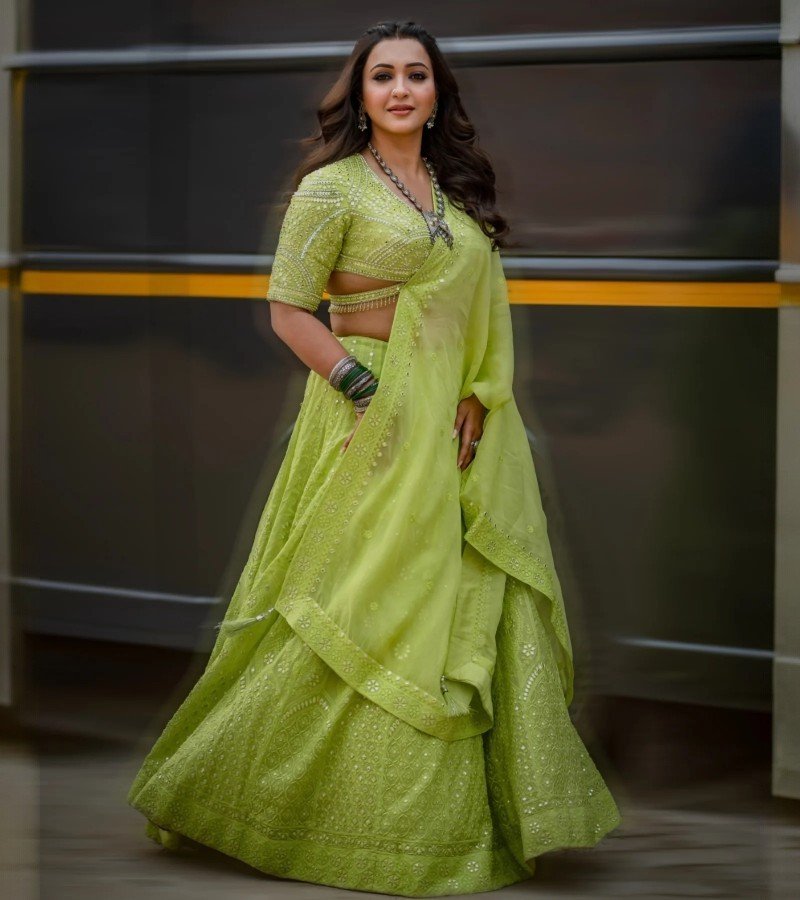 Radiant Lime Green Lehenga image 3