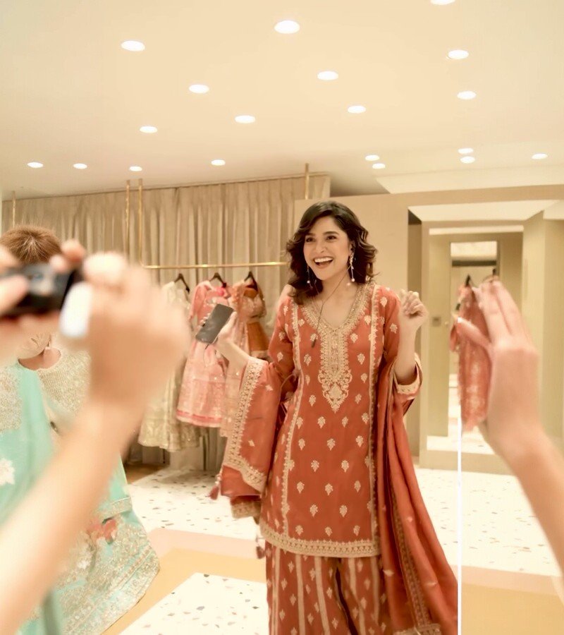 Rust-Hued Ensemble image 3