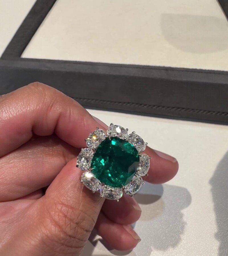 Emerald Ring image 4