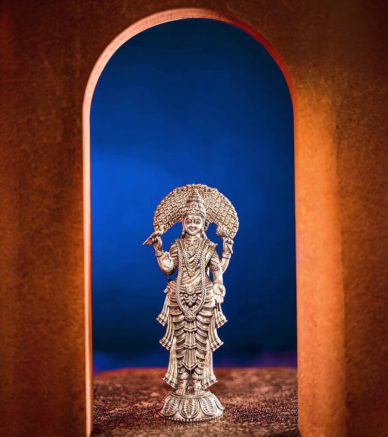 Silver Statue image 4