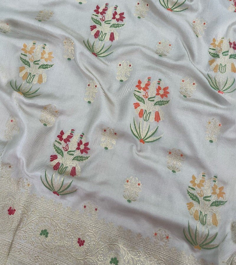 Light Grey Handwoven Banarasi Ektara Silk Saree