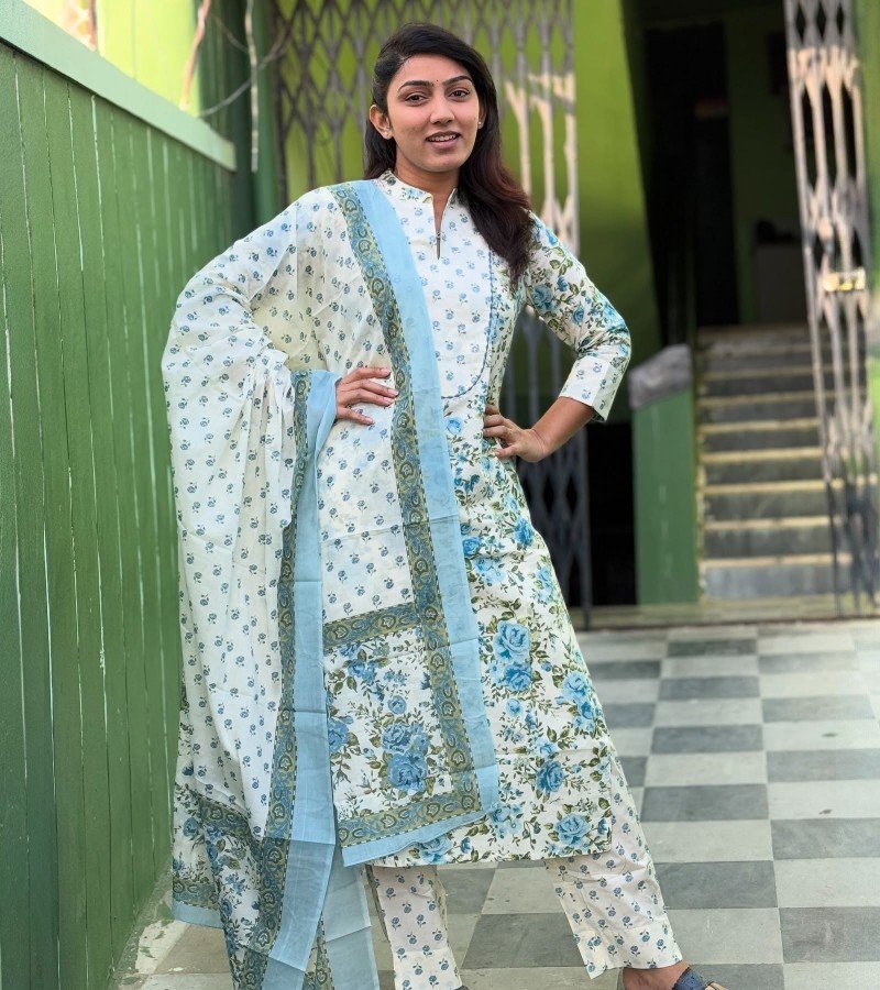 Kurta Suit Set image 4